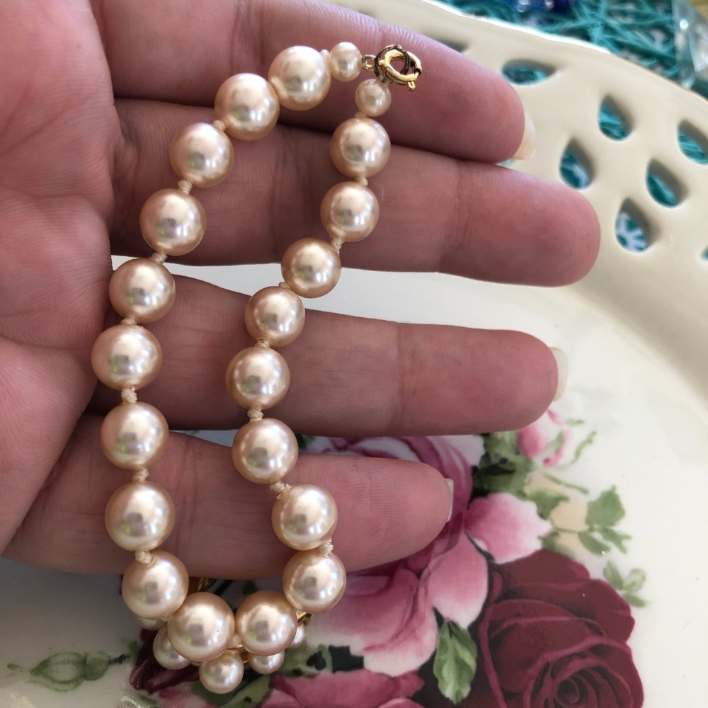 Gold Tone and Glass Pearl Bracelet/Earring Set - Picture 3 of 4